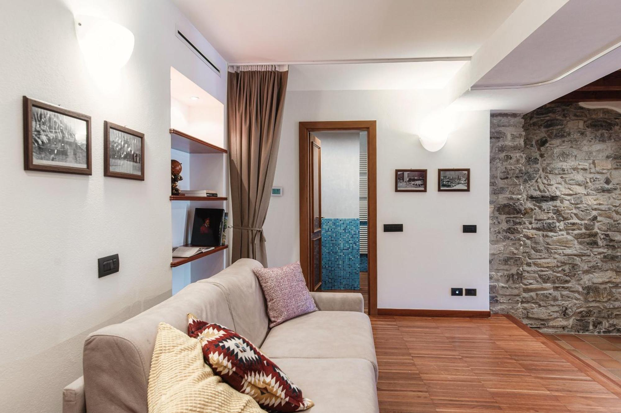 Appartement Crotto Polirolo - The House Of Travelers à Cernobbio Extérieur photo